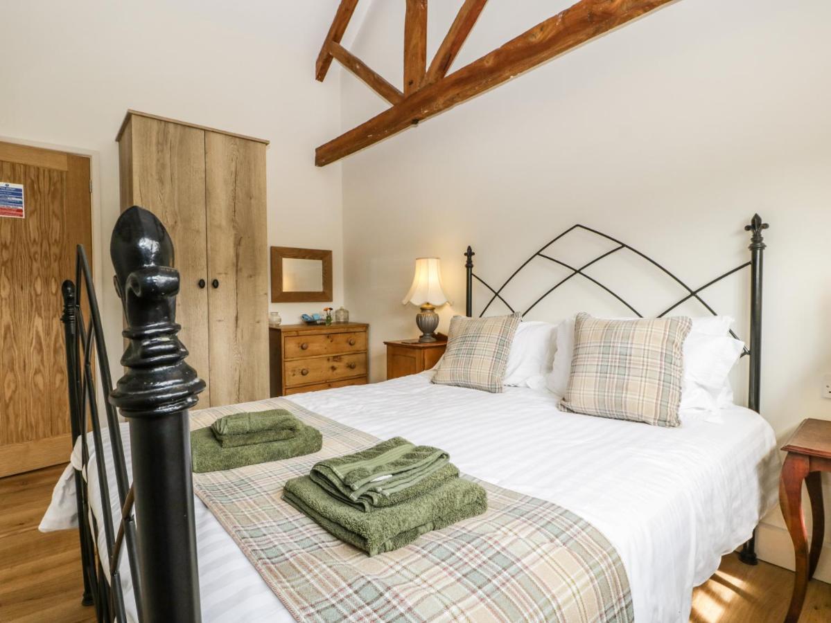 Tom'S Barn Villa Yeovil Bagian luar foto